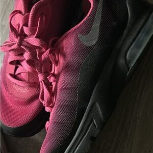 Girls Nike sneakers